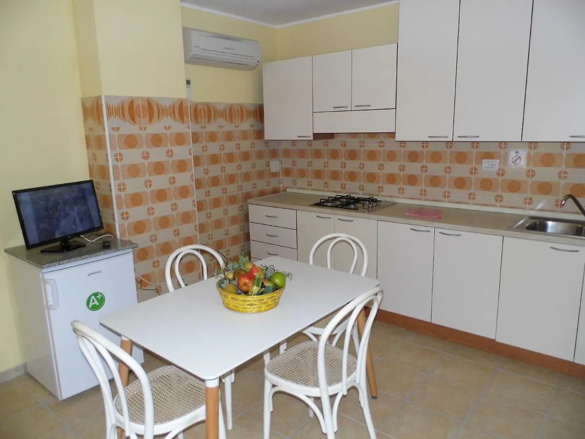 לה מדלנה Residence Le Nereidi 3*, לה מדלנה איטליה